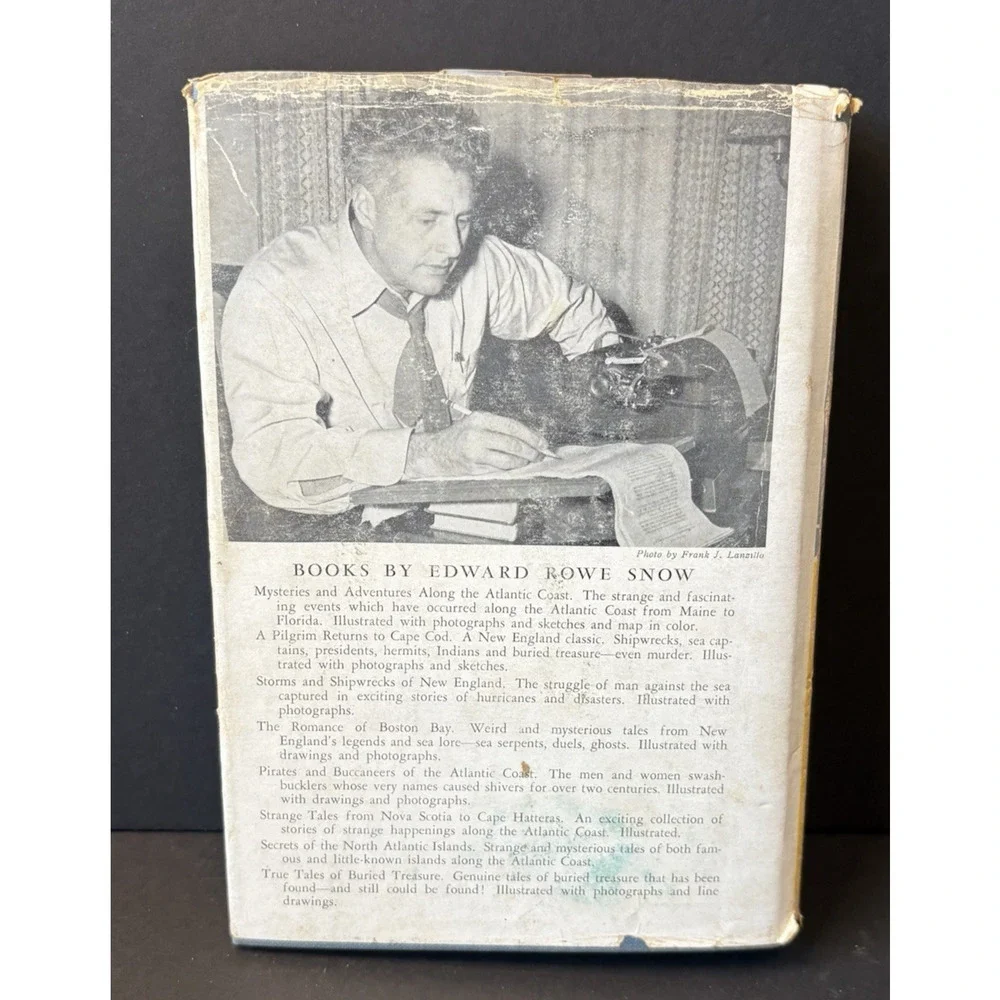 True Tales of Buried‎ Treasure Oak Island SIGNED Edward Rowe Snow Hardcover 1951